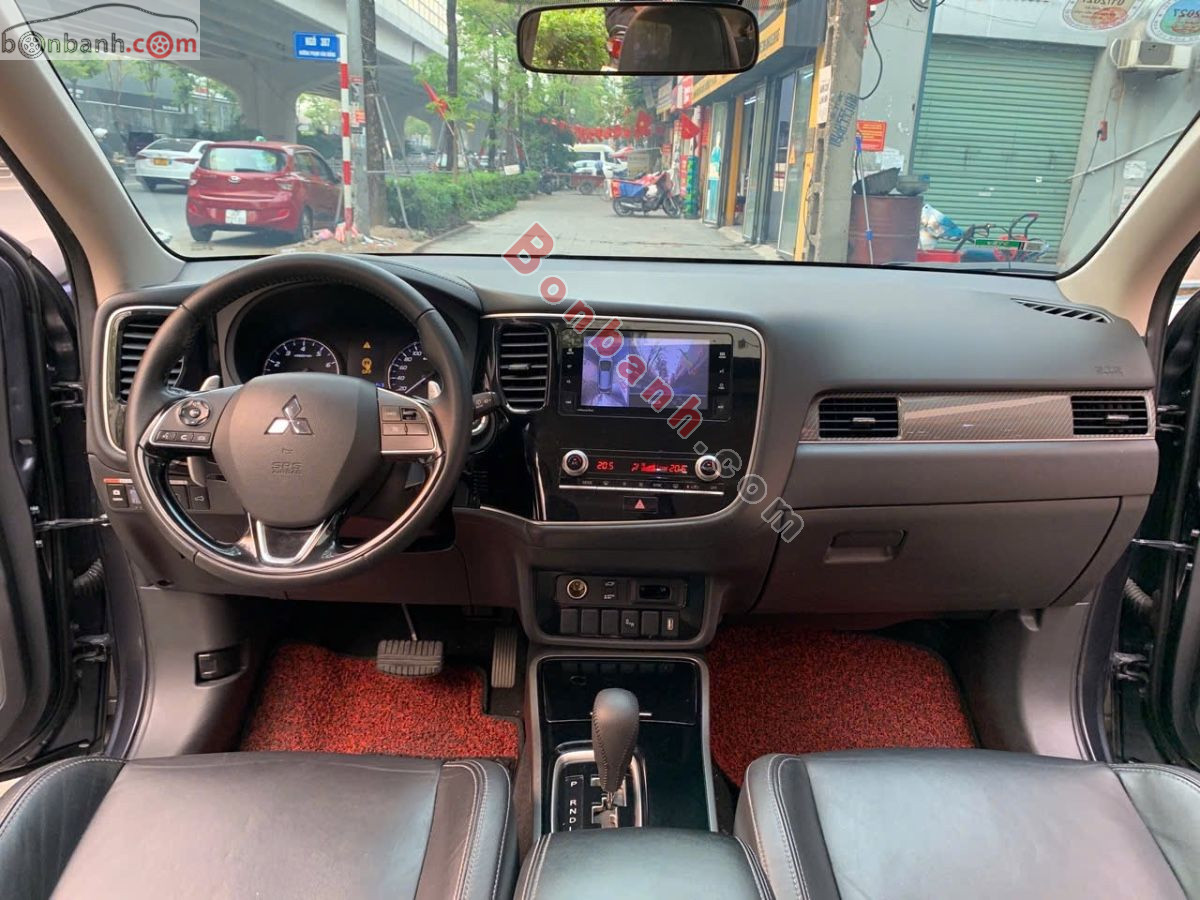 Bán ô tô Mitsubishi Outlander 2.0 CVT Premium - 2020 - xe cũ