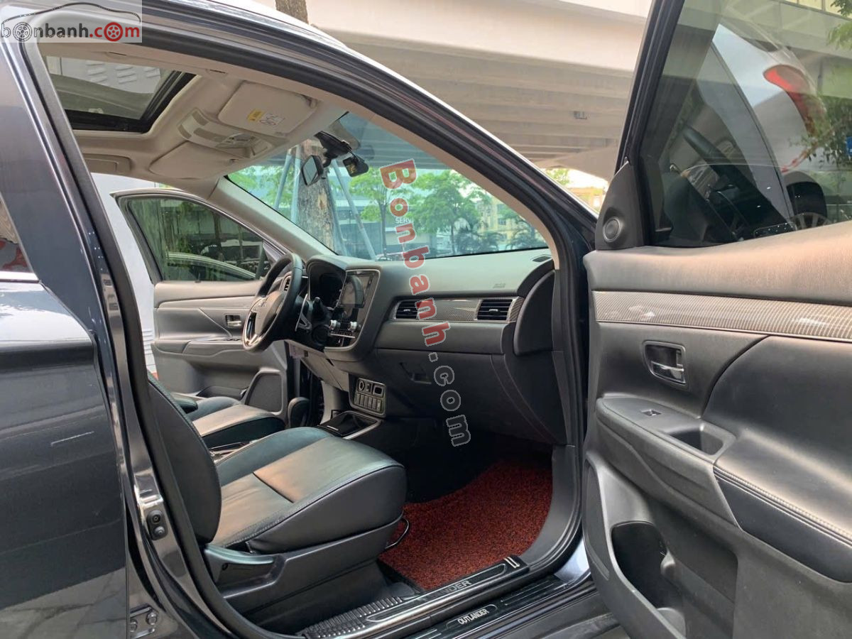 Bán ô tô Mitsubishi Outlander 2.0 CVT Premium - 2020 - xe cũ