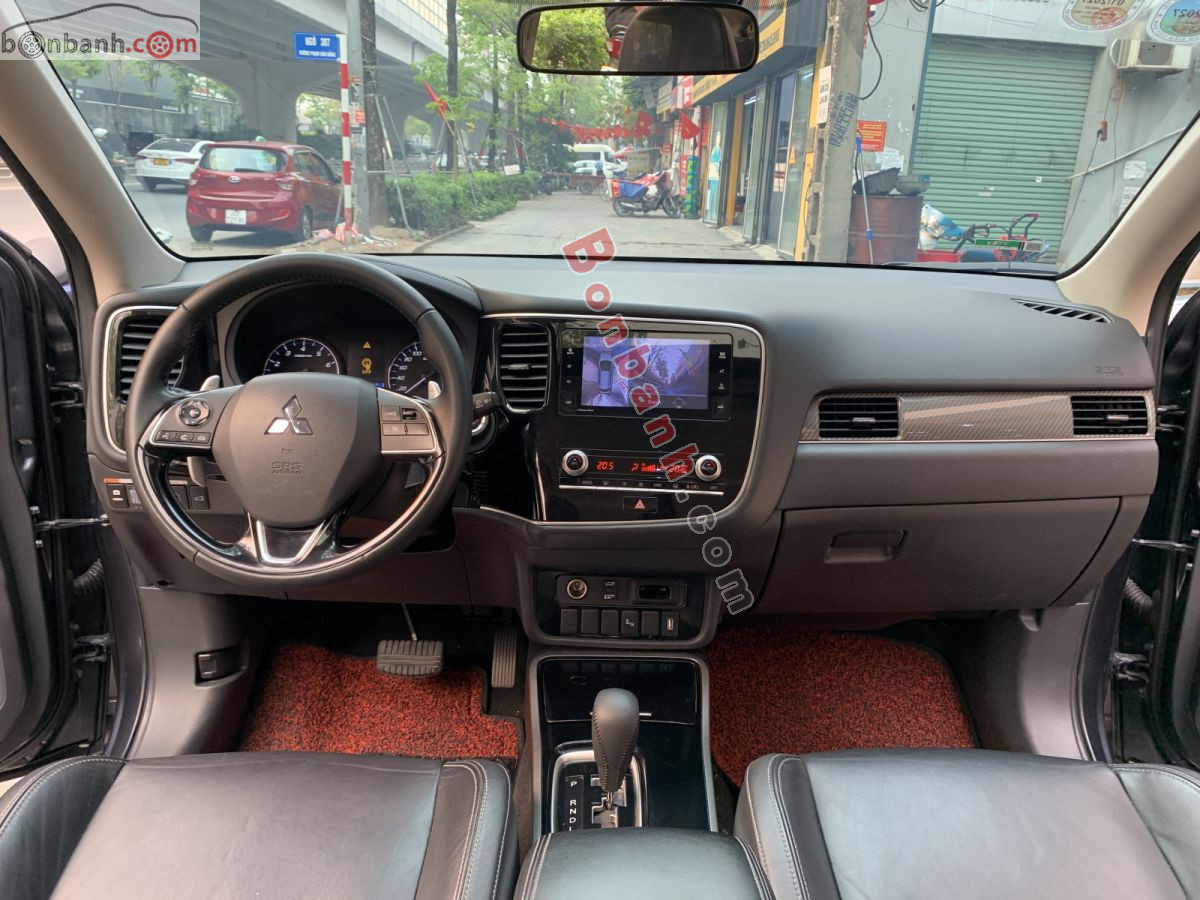 Bán ô tô Mitsubishi Outlander 2.0 CVT Premium - 2020 - xe cũ