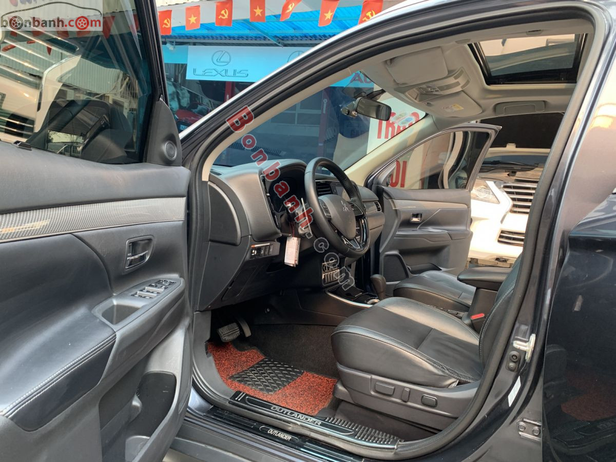 Bán ô tô Mitsubishi Outlander 2.0 CVT Premium - 2020 - xe cũ