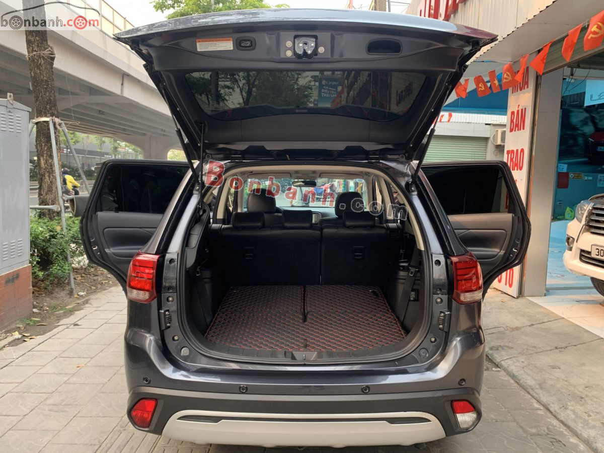 Bán ô tô Mitsubishi Outlander 2.0 CVT Premium - 2020 - xe cũ