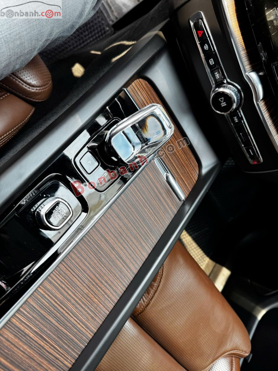 Bán ô tô Volvo XC60 Ultimate Bright B6 AWD - 2023 - xe cũ