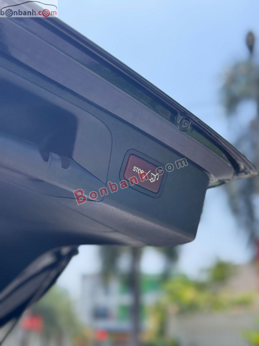 Bán ô tô Mercedes Benz GLC 250 4Matic - 2018 - xe cũ