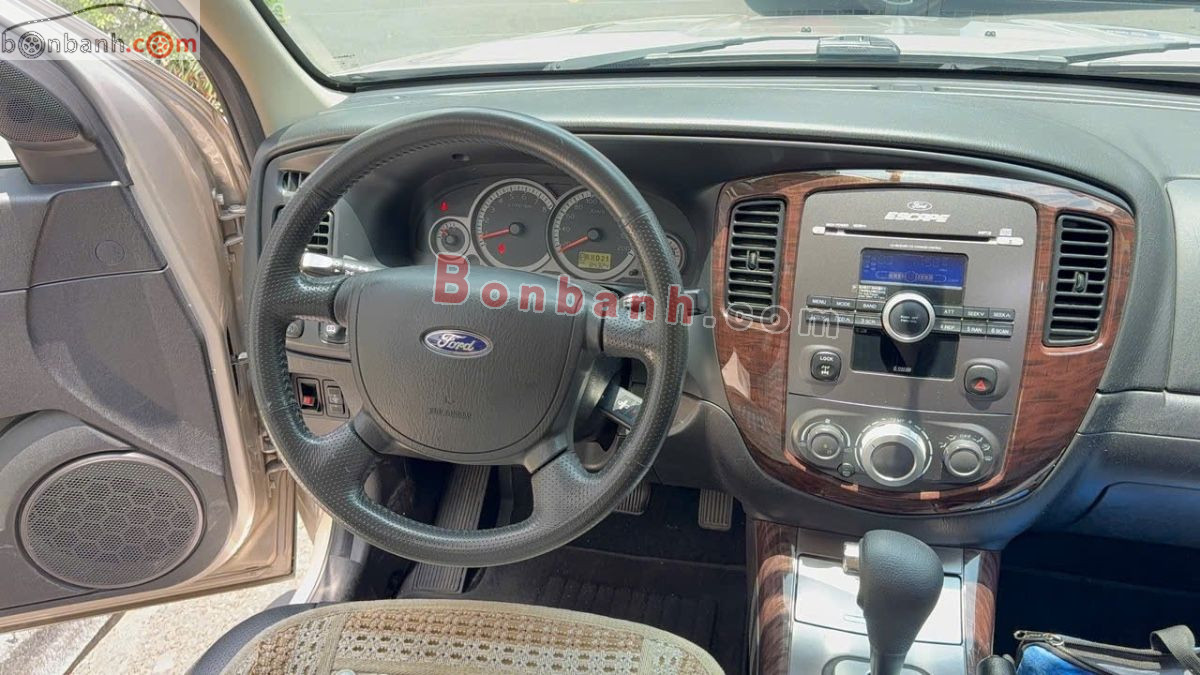 Bán ô tô Ford Escape XLT 2.3L 4x4 AT - 2013 - xe cũ