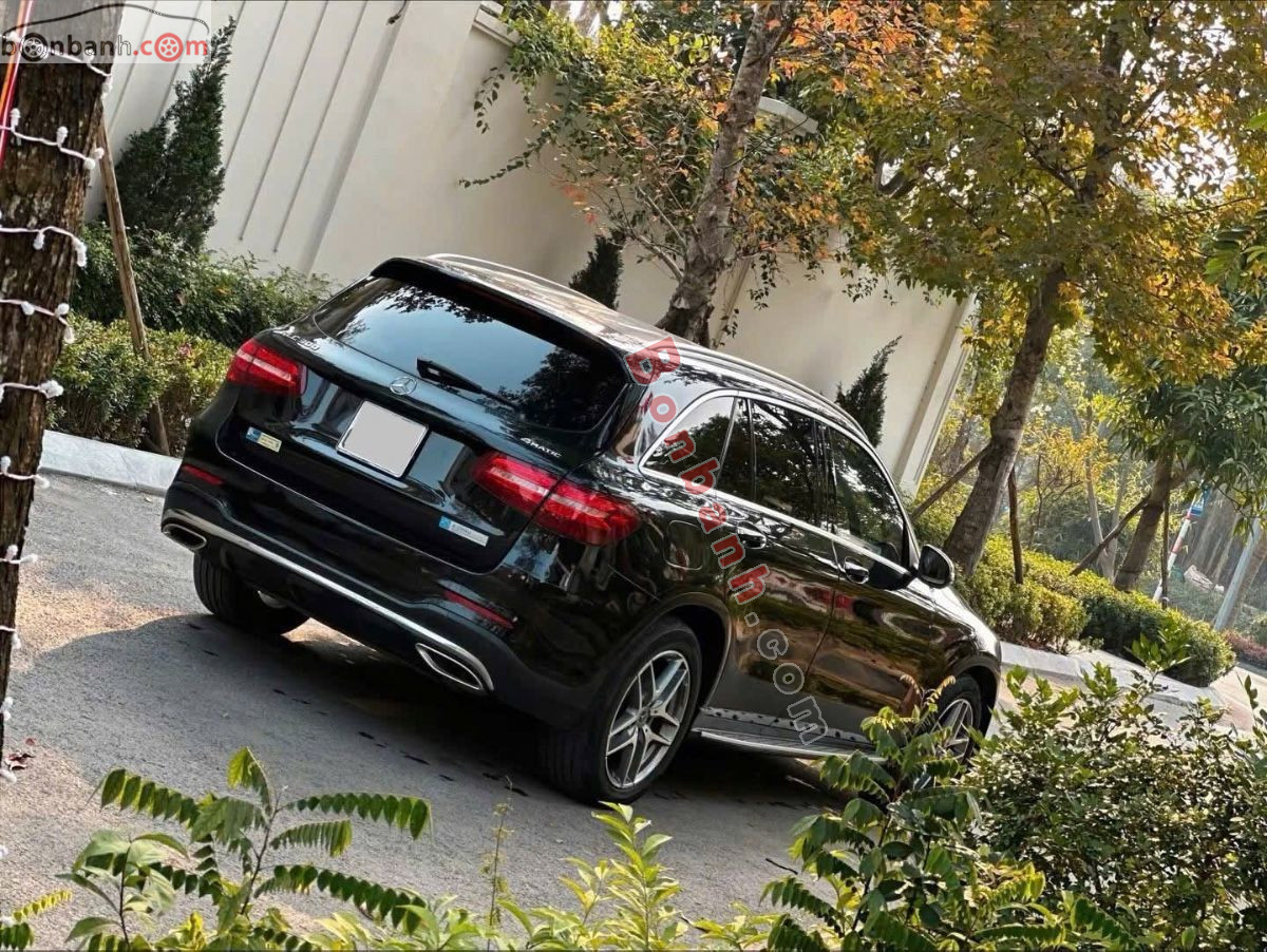 Bán ô tô Mercedes Benz GLC 300 4Matic - 2017 - xe cũ