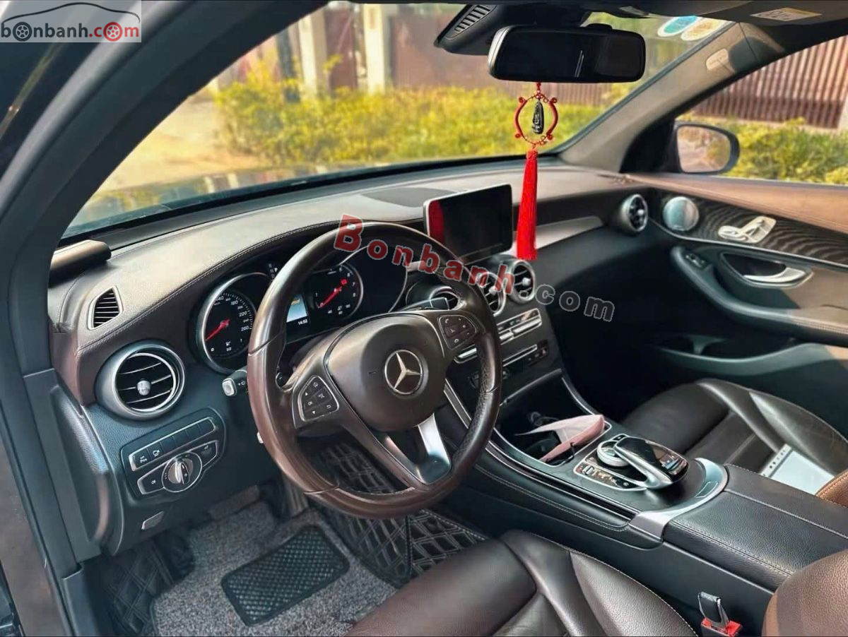 Bán ô tô Mercedes Benz GLC 300 4Matic - 2017 - xe cũ