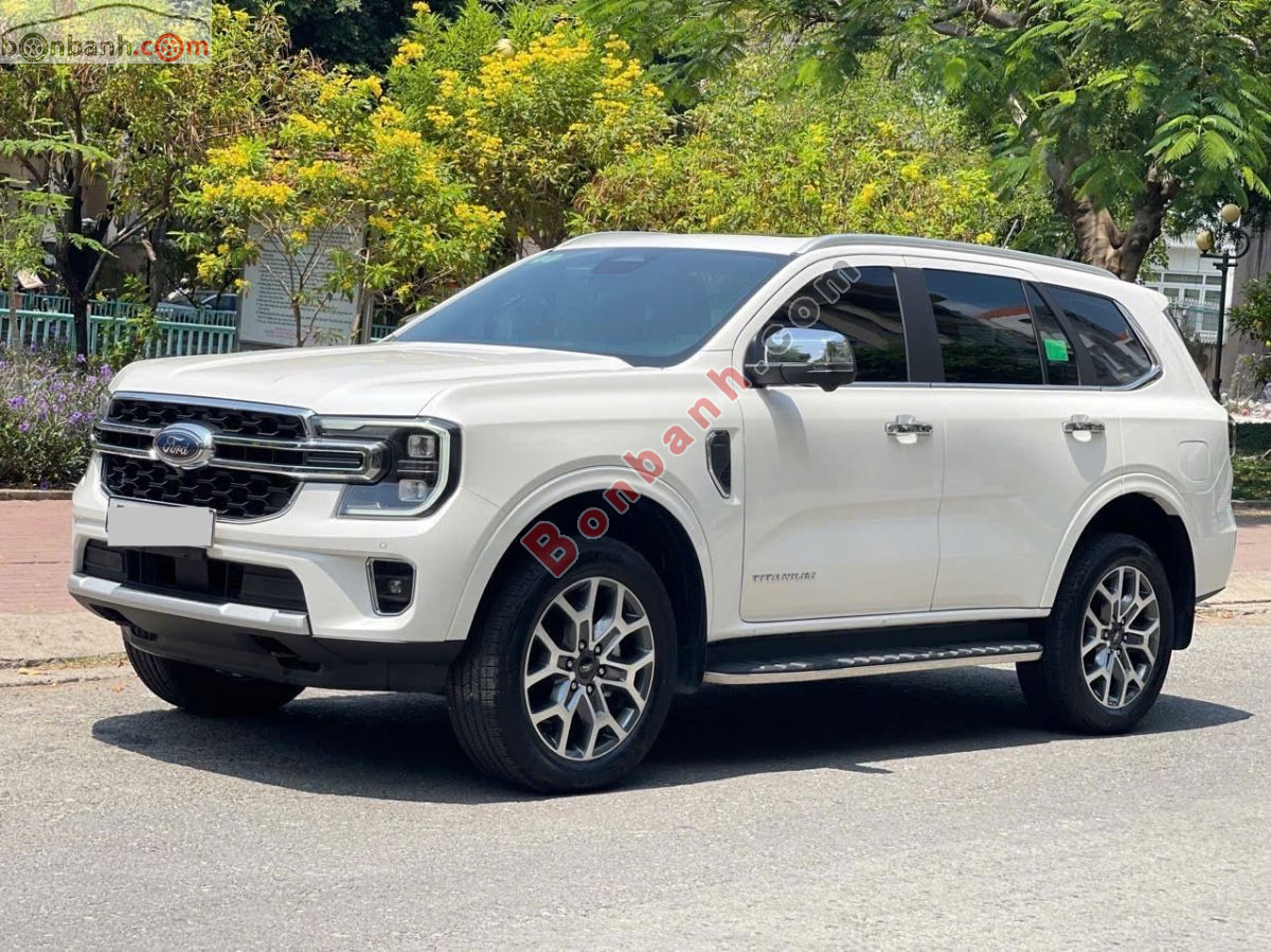 Bán ô tô Ford Everest Titanium Plus 2.0L 4x4 AT - 2025 - xe cũ