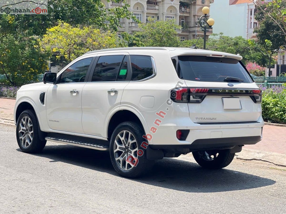 Bán ô tô Ford Everest Titanium Plus 2.0L 4x4 AT - 2025 - xe cũ