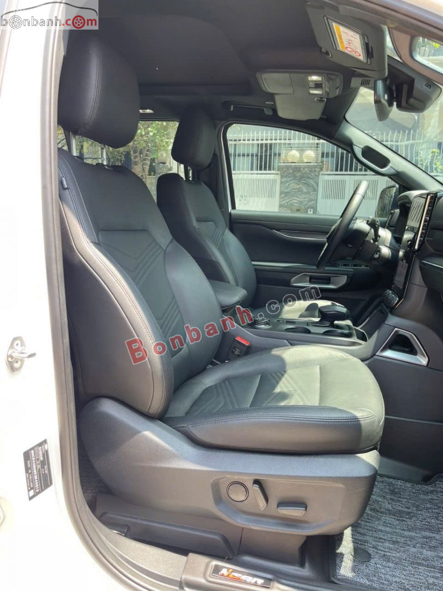 Bán ô tô Ford Everest Titanium Plus 2.0L 4x4 AT - 2025 - xe cũ