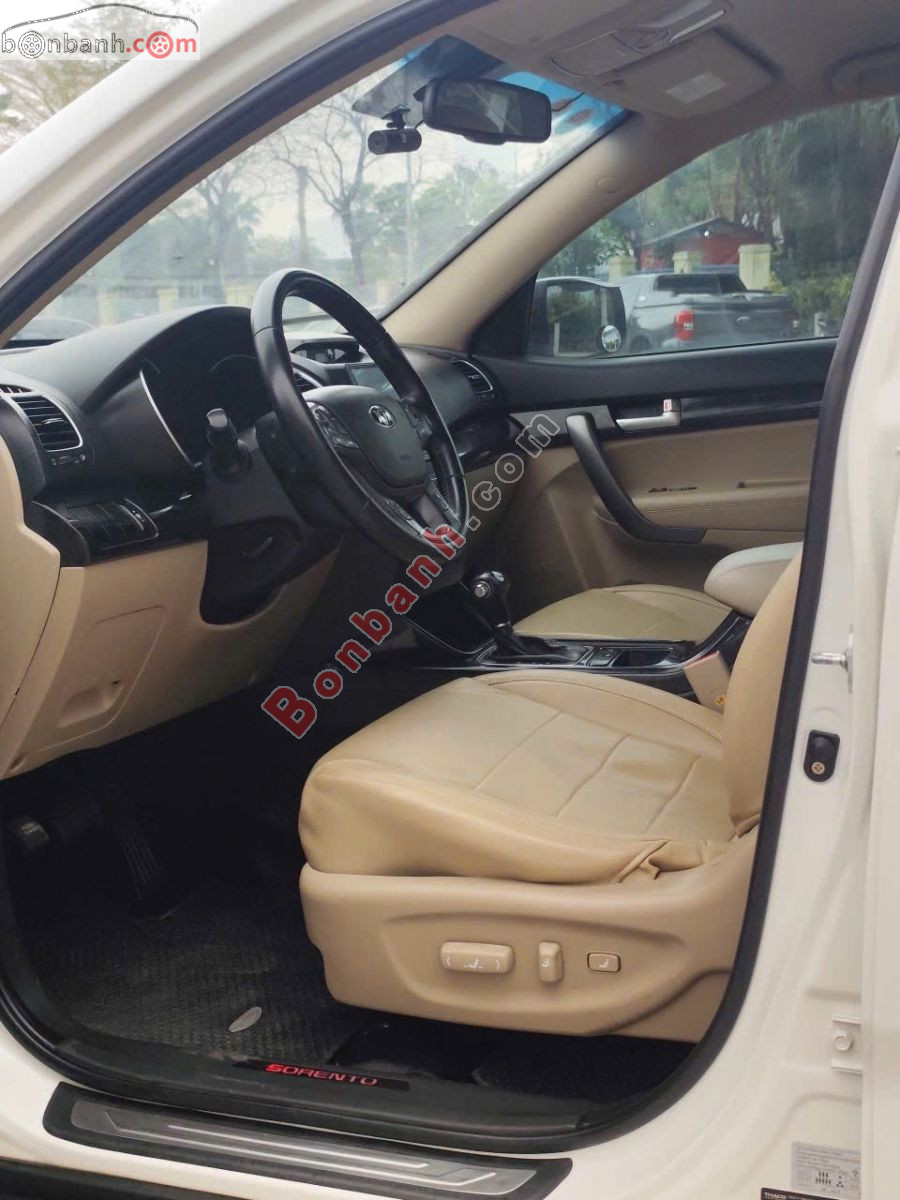 Bán ô tô Kia Sorento 2.4 GAT Deluxe - 2019 - xe cũ