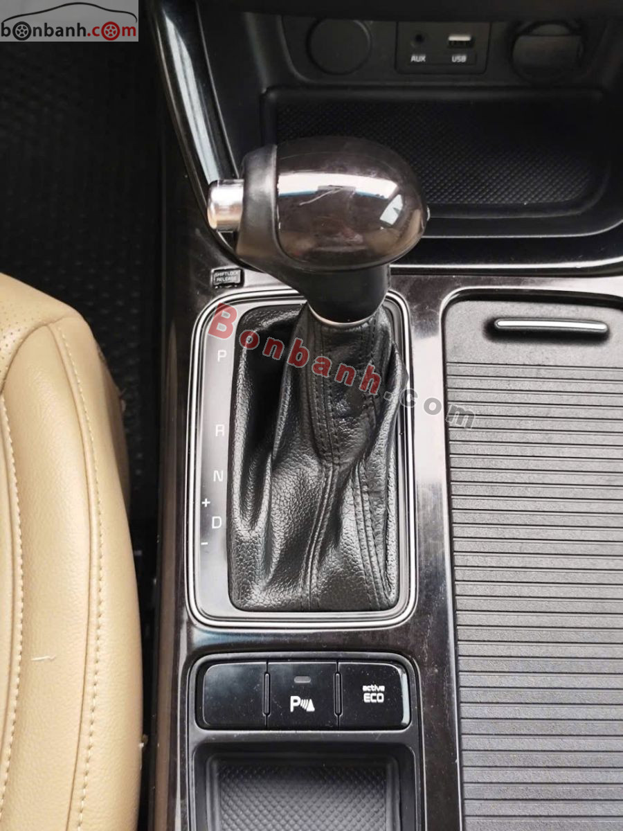 Bán ô tô Kia Sorento 2.4 GAT Deluxe - 2019 - xe cũ