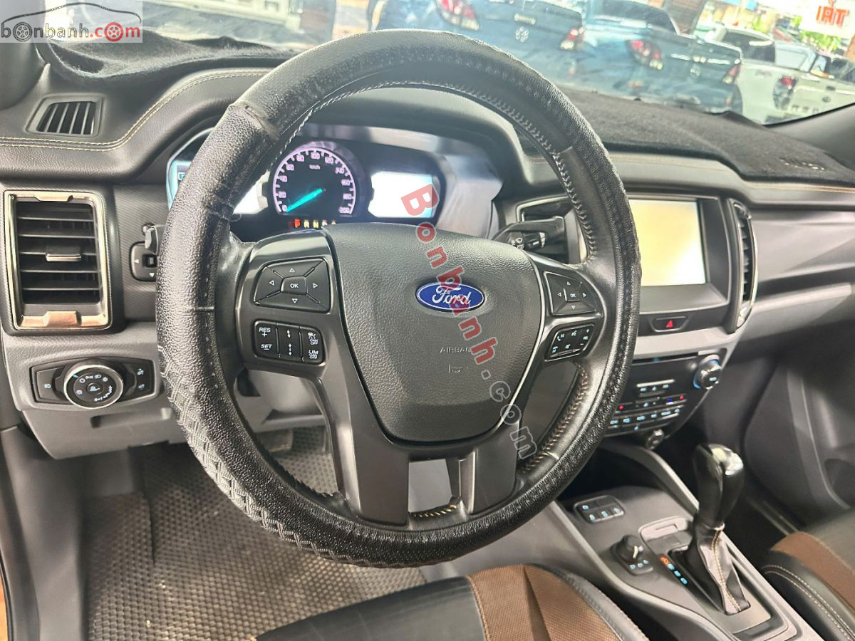 Bán ô tô Ford Ranger Wildtrak 3.2L 4x4 AT - 2015 - xe cũ