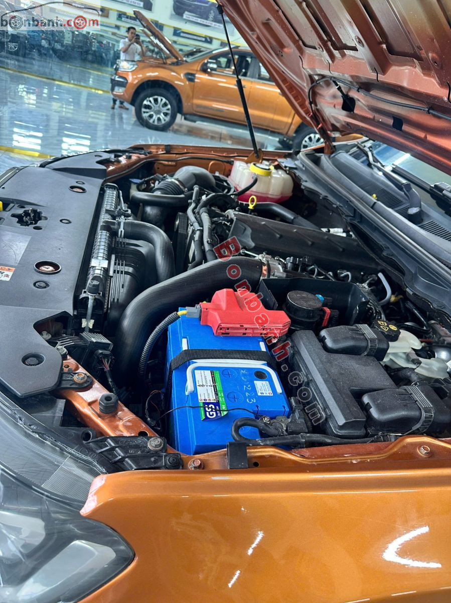 Bán ô tô Ford Ranger Wildtrak 3.2L 4x4 AT - 2015 - xe cũ