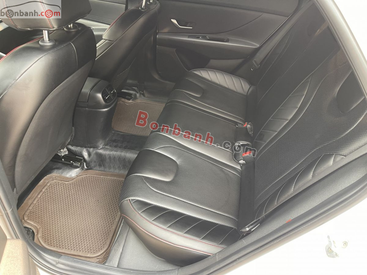 Bán ô tô Hyundai Elantra 1.6 AT Tiêu chuẩn - 2022 - xe cũ