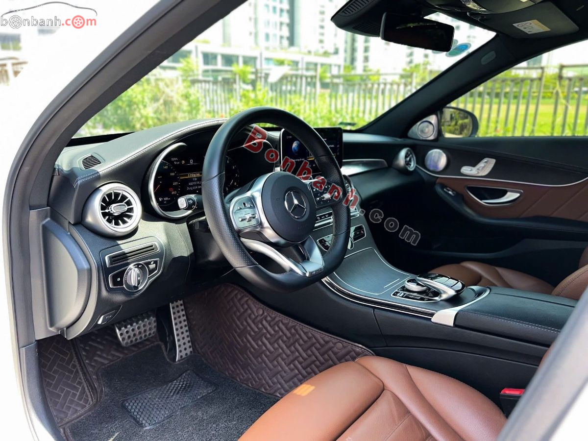 Bán ô tô Mercedes Benz C class C300 AMG - 2019 - xe cũ