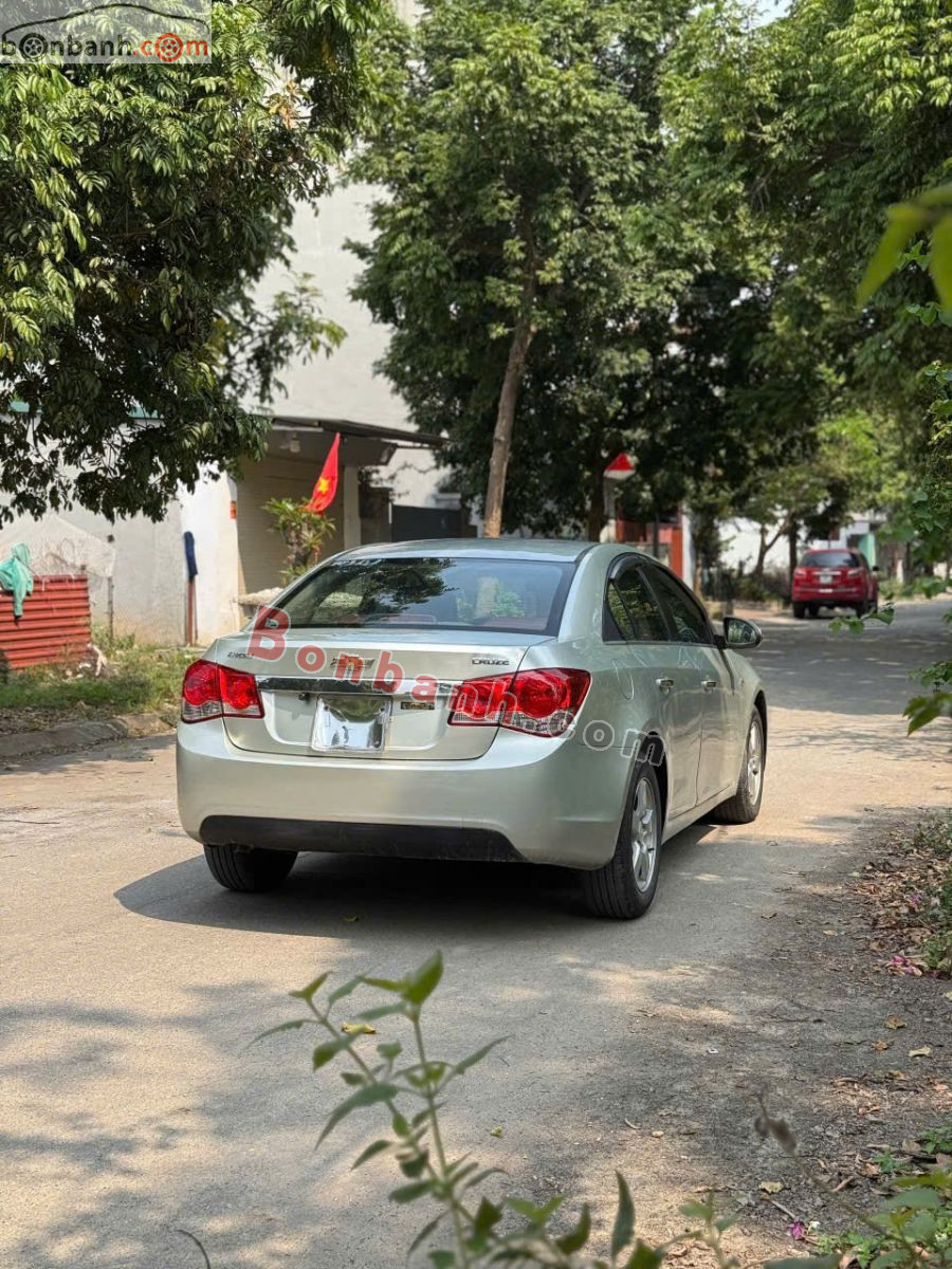 Bán ô tô Chevrolet Cruze LT 1.8 MT - 2012 - xe cũ