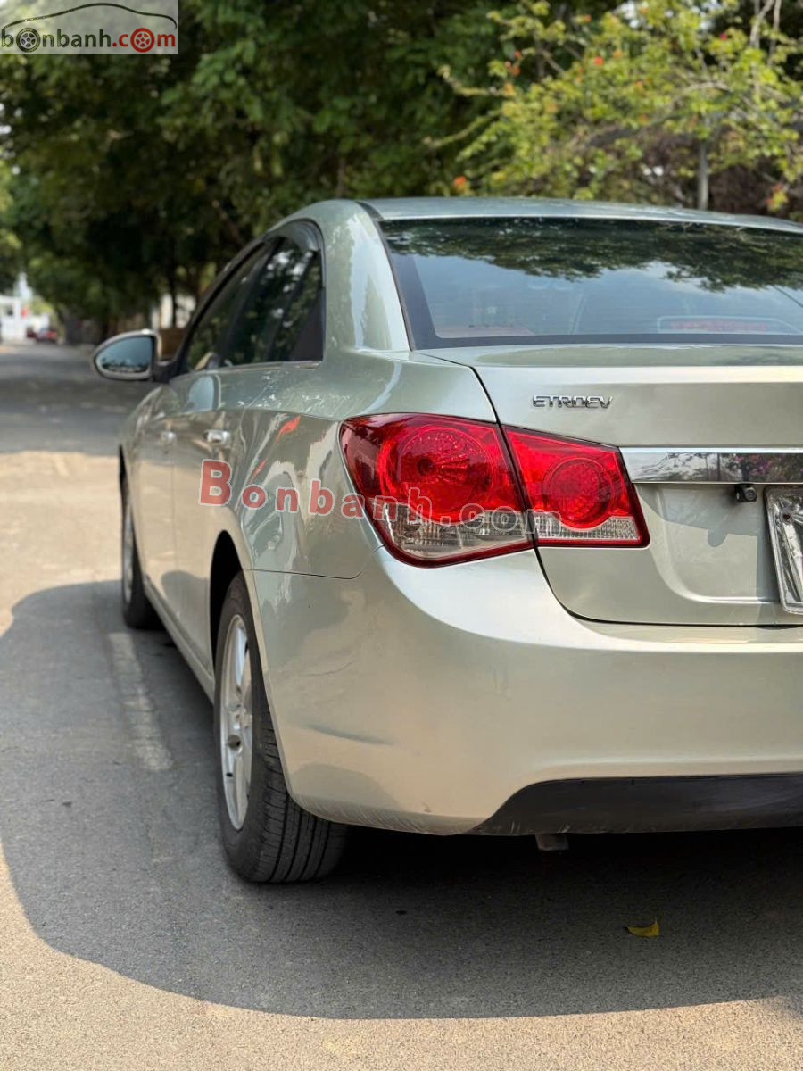 Bán ô tô Chevrolet Cruze LT 1.8 MT - 2012 - xe cũ