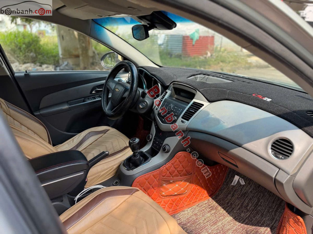 Bán ô tô Chevrolet Cruze LT 1.8 MT - 2012 - xe cũ