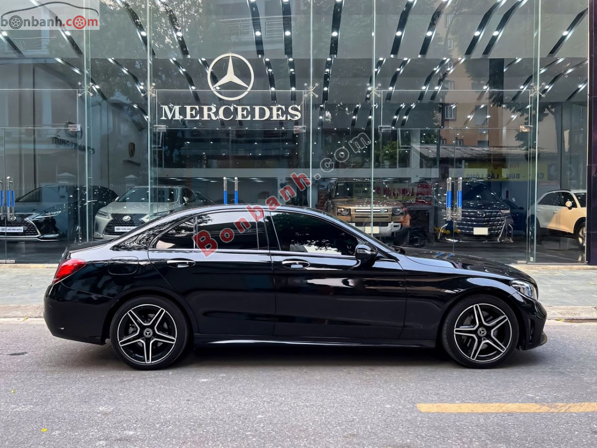 Bán ô tô Mercedes Benz C class C300 AMG - 2020 - xe cũ