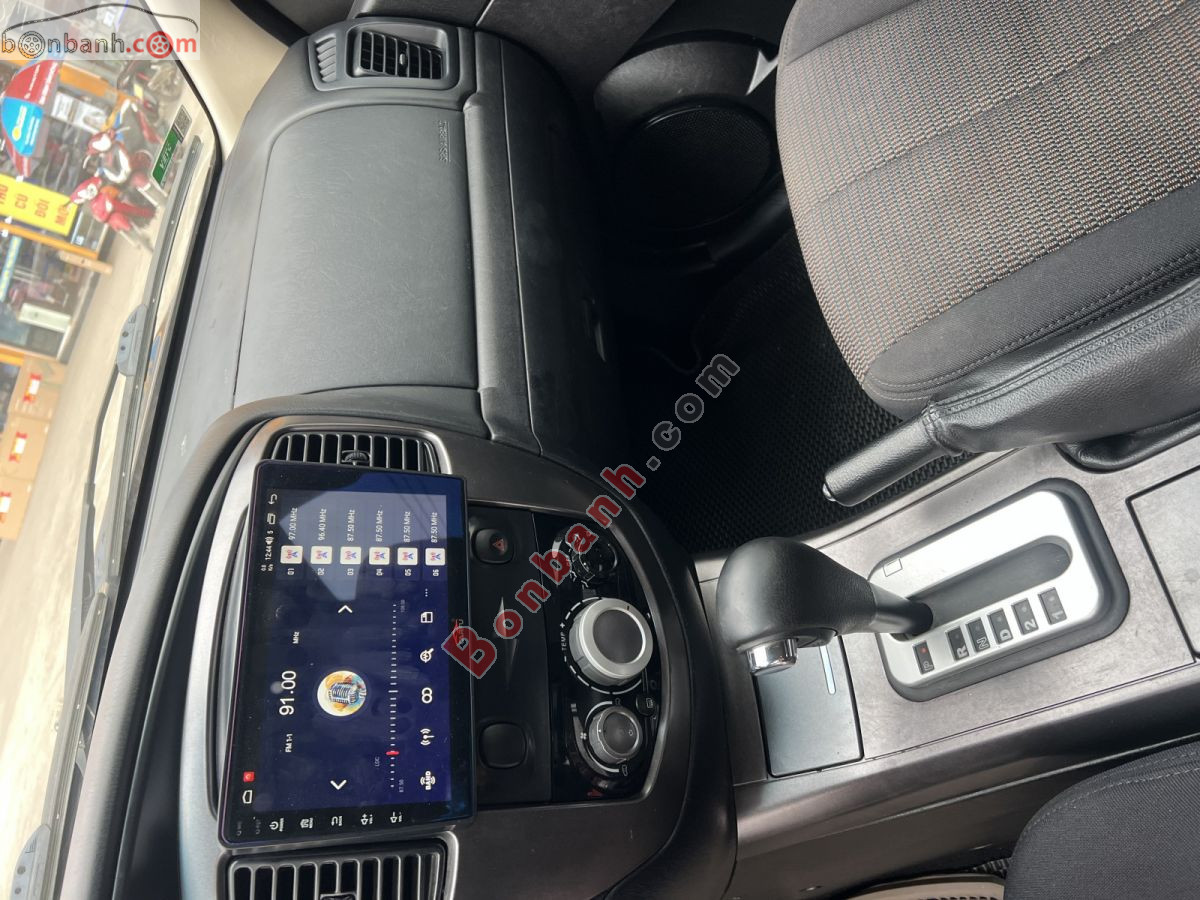 Bán ô tô Ford Escape XLS 2.3L 4x2 AT - 2011 - xe cũ