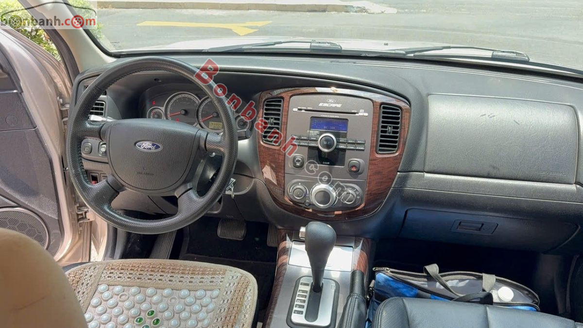 Bán ô tô Ford Escape XLT 2.3L 4x4 AT - 2013 - xe cũ