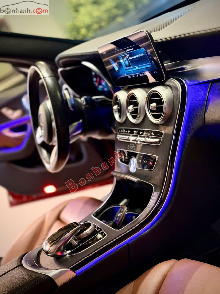 Bán ô tô Mercedes Benz C class C300 AMG - 2019 - xe cũ