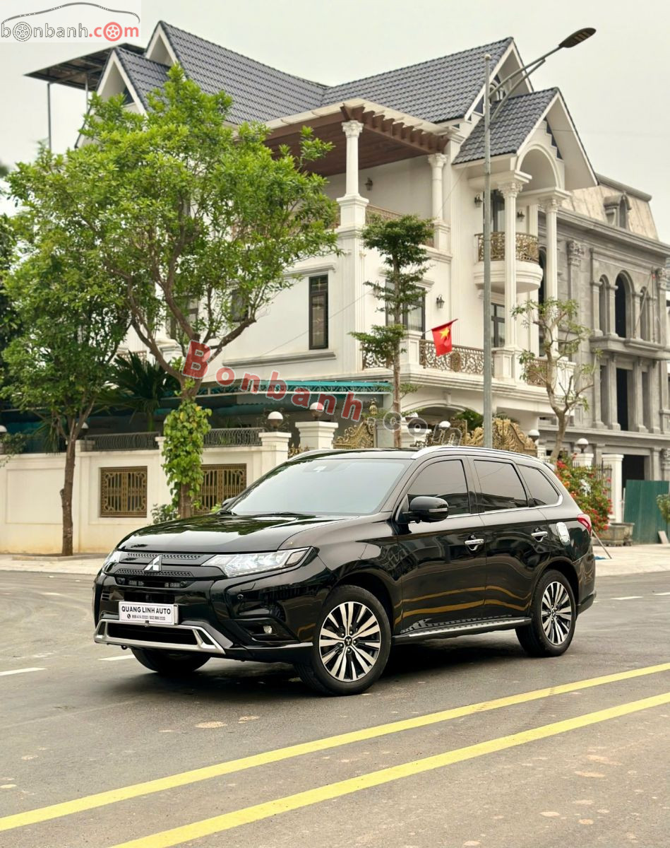Bán ô tô Mitsubishi Outlander Premium 2.0 CVT - 2022 - xe cũ