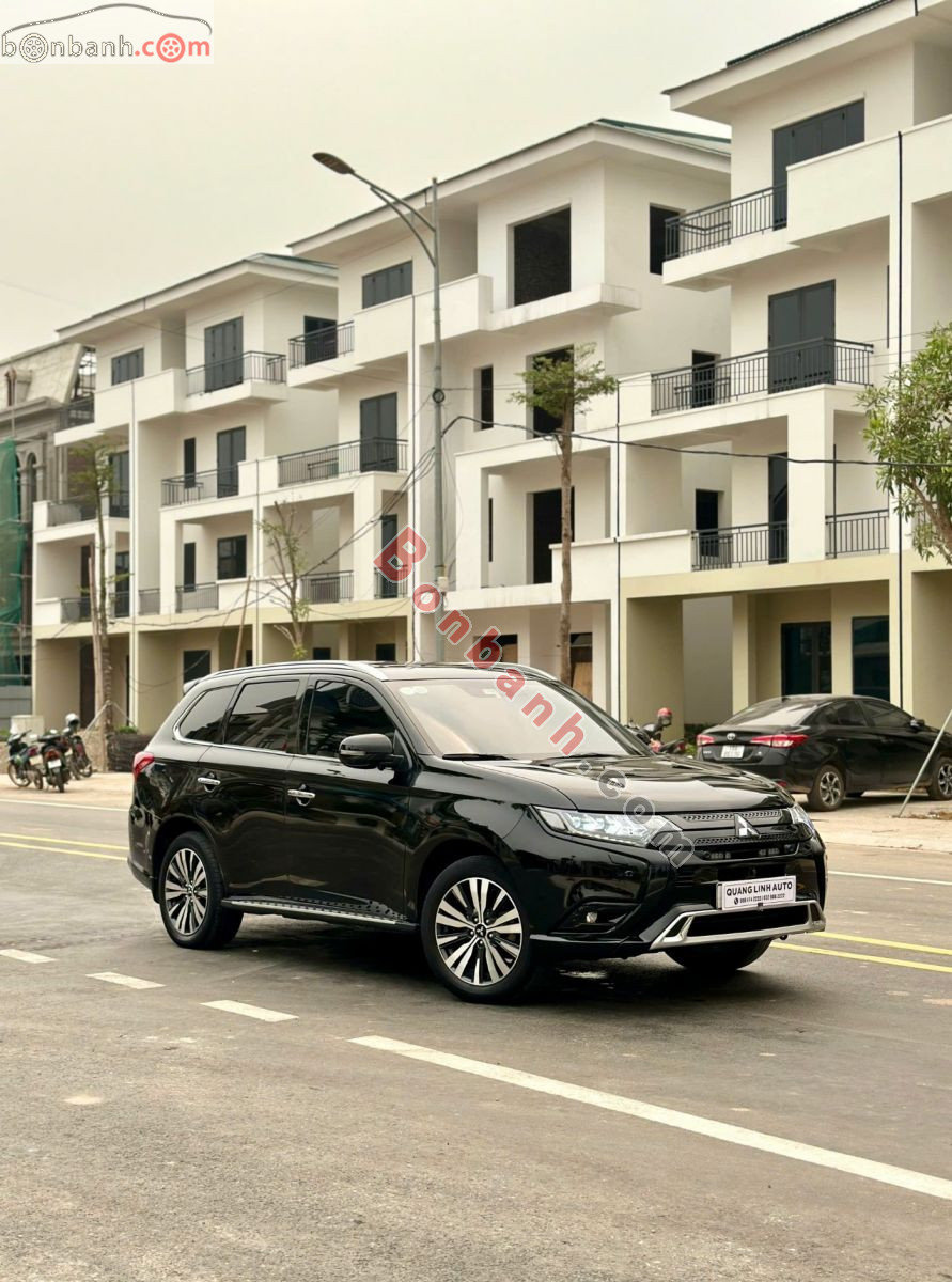 Bán ô tô Mitsubishi Outlander Premium 2.0 CVT - 2022 - xe cũ