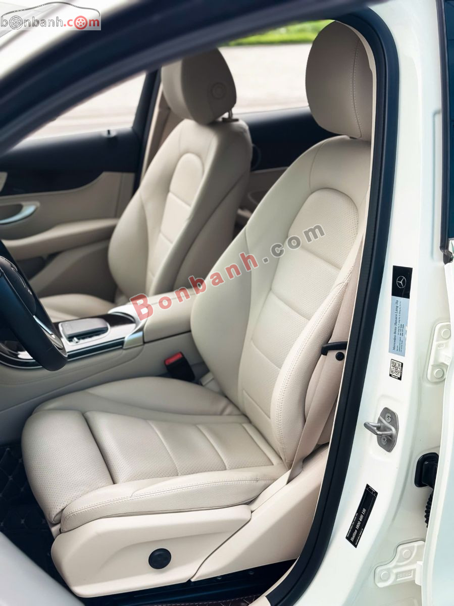 Bán ô tô Mercedes Benz GLC 200 - 2020 - xe cũ