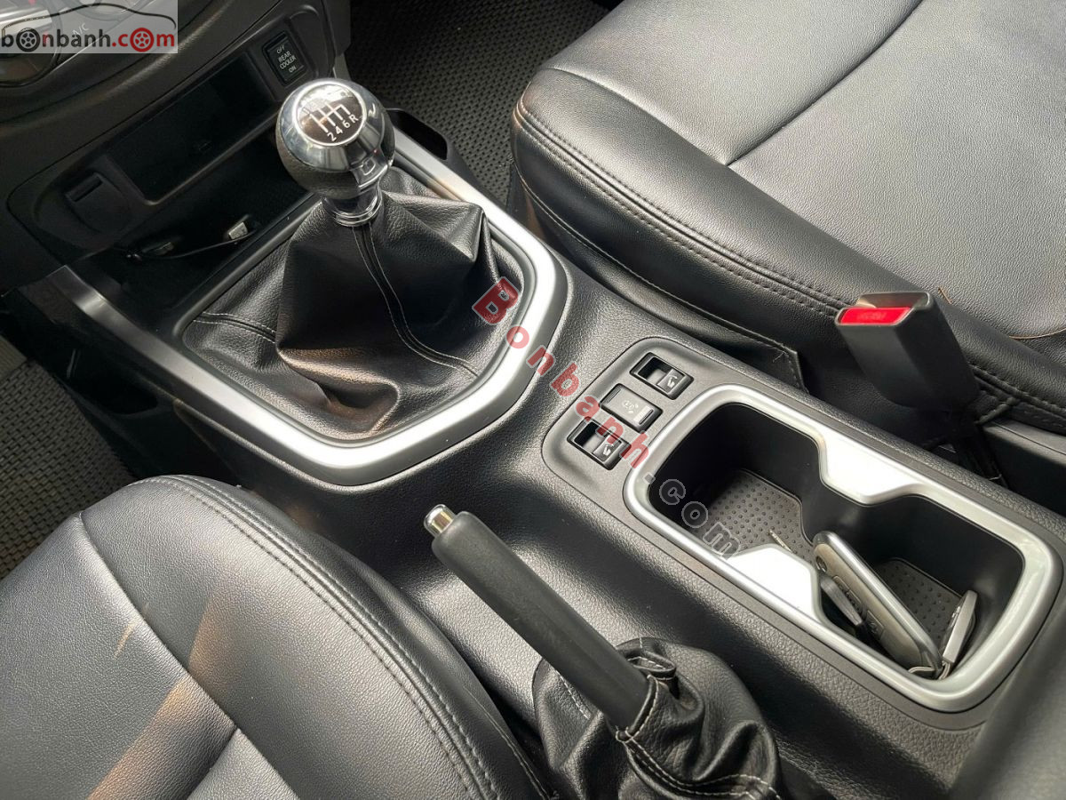 Bán ô tô Nissan Terra S 2.5 MT 2WD - 2019 - xe cũ