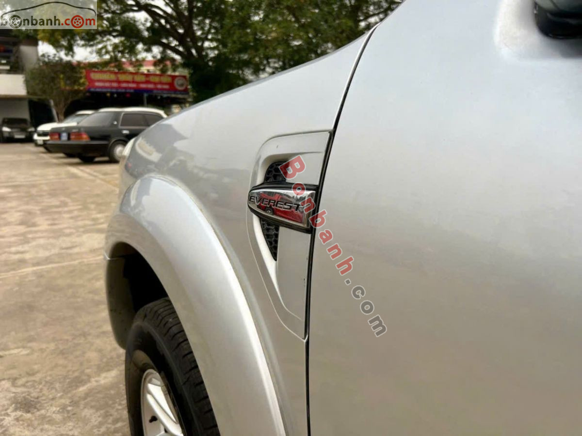 Bán ô tô Ford Everest 2.6L 4x4 MT - 2010 - xe cũ