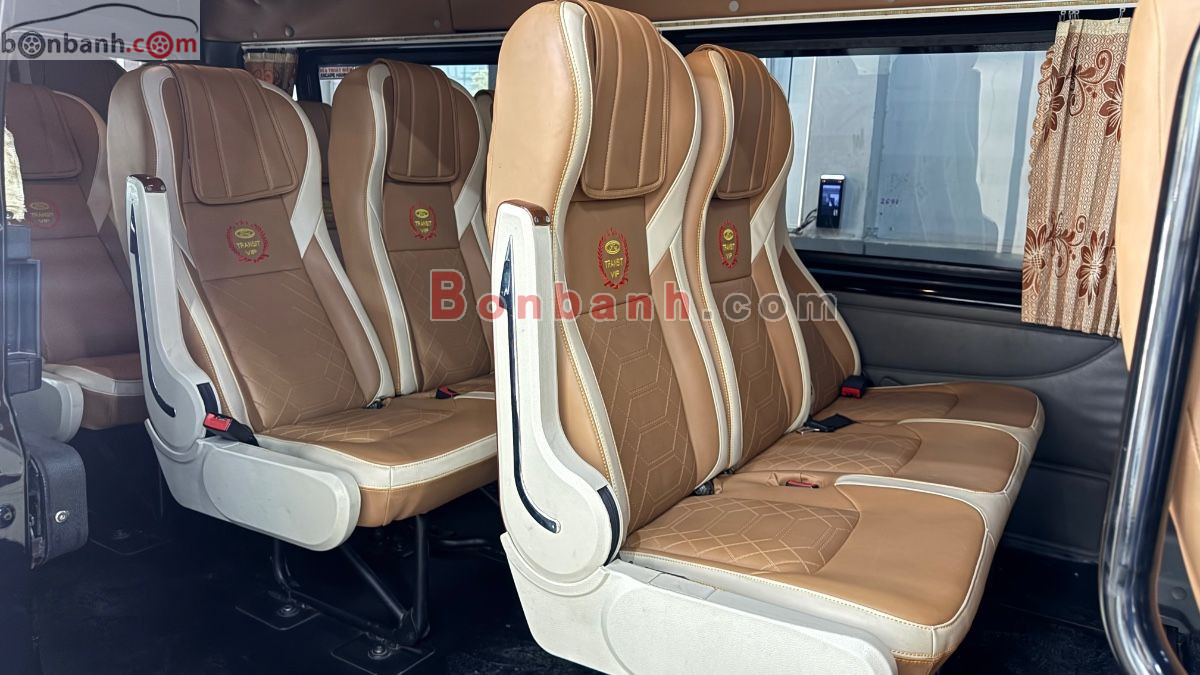 Bán ô tô Ford Transit Tiêu chuẩn - 2024 - xe cũ