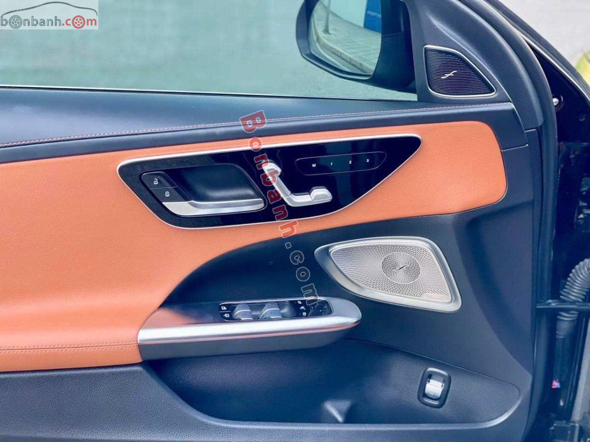 Bán ô tô Mercedes Benz C class C300 AMG - 2022 - xe cũ