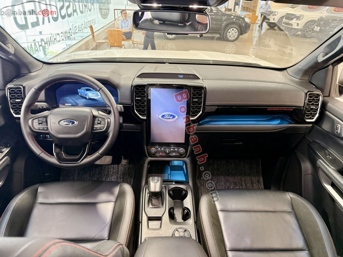 Bán ô tô Ford Ranger Stormtrak 2.0L 4x4 AT - 2025 - xe cũ