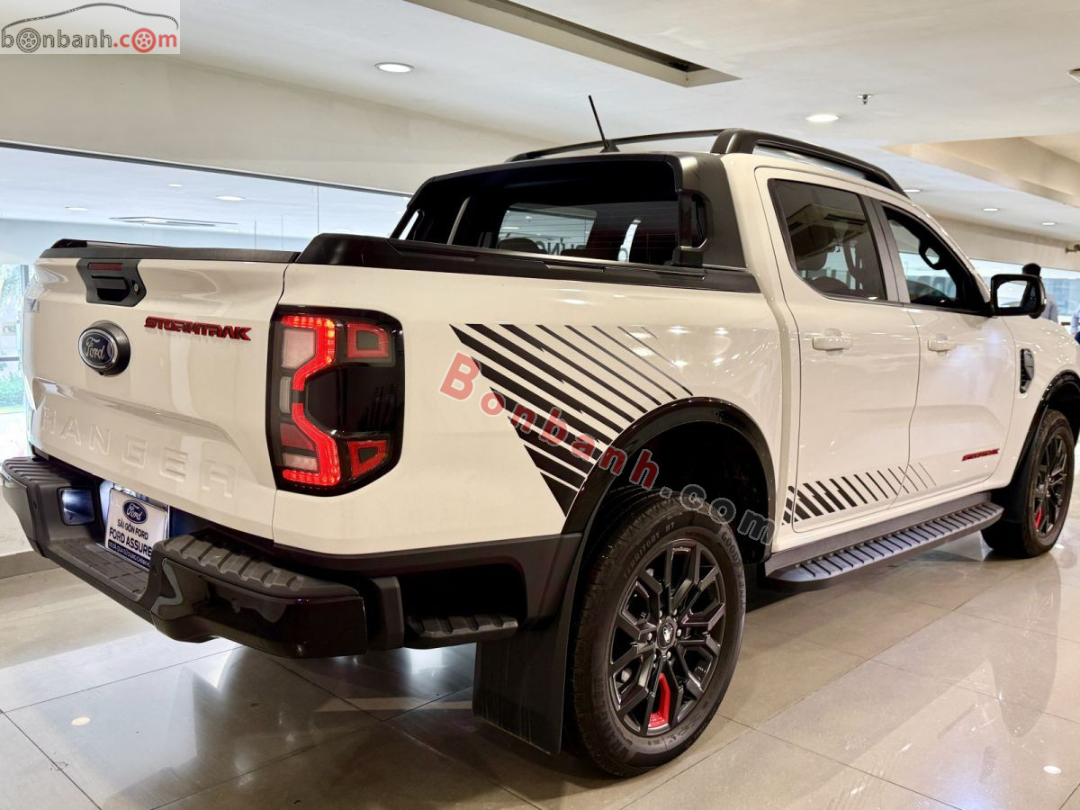 Bán ô tô Ford Ranger Stormtrak 2.0L 4x4 AT - 2025 - xe cũ