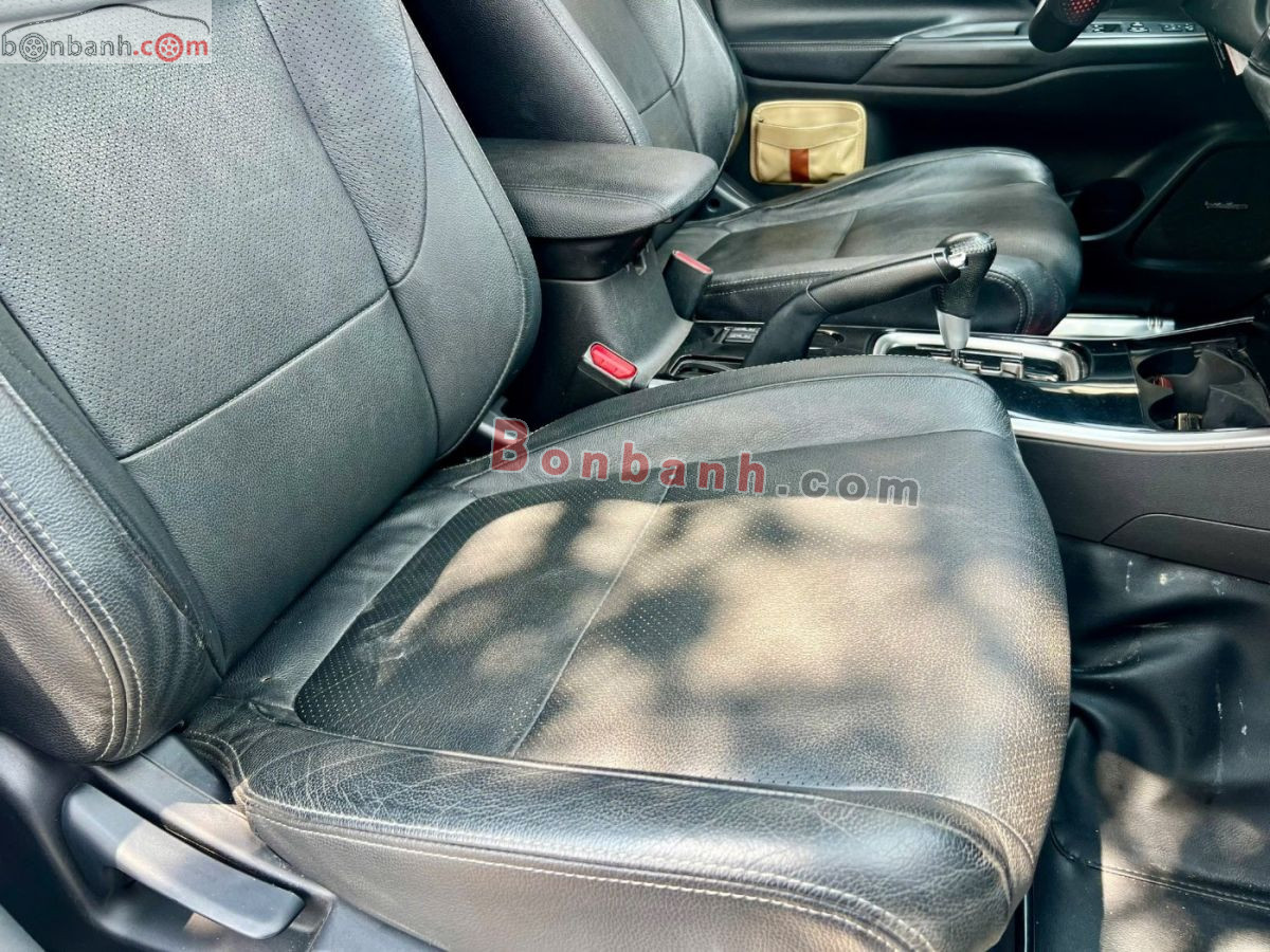 Bán ô tô Mitsubishi Outlander 2.0 CVT Special Edition - 2019 - xe cũ