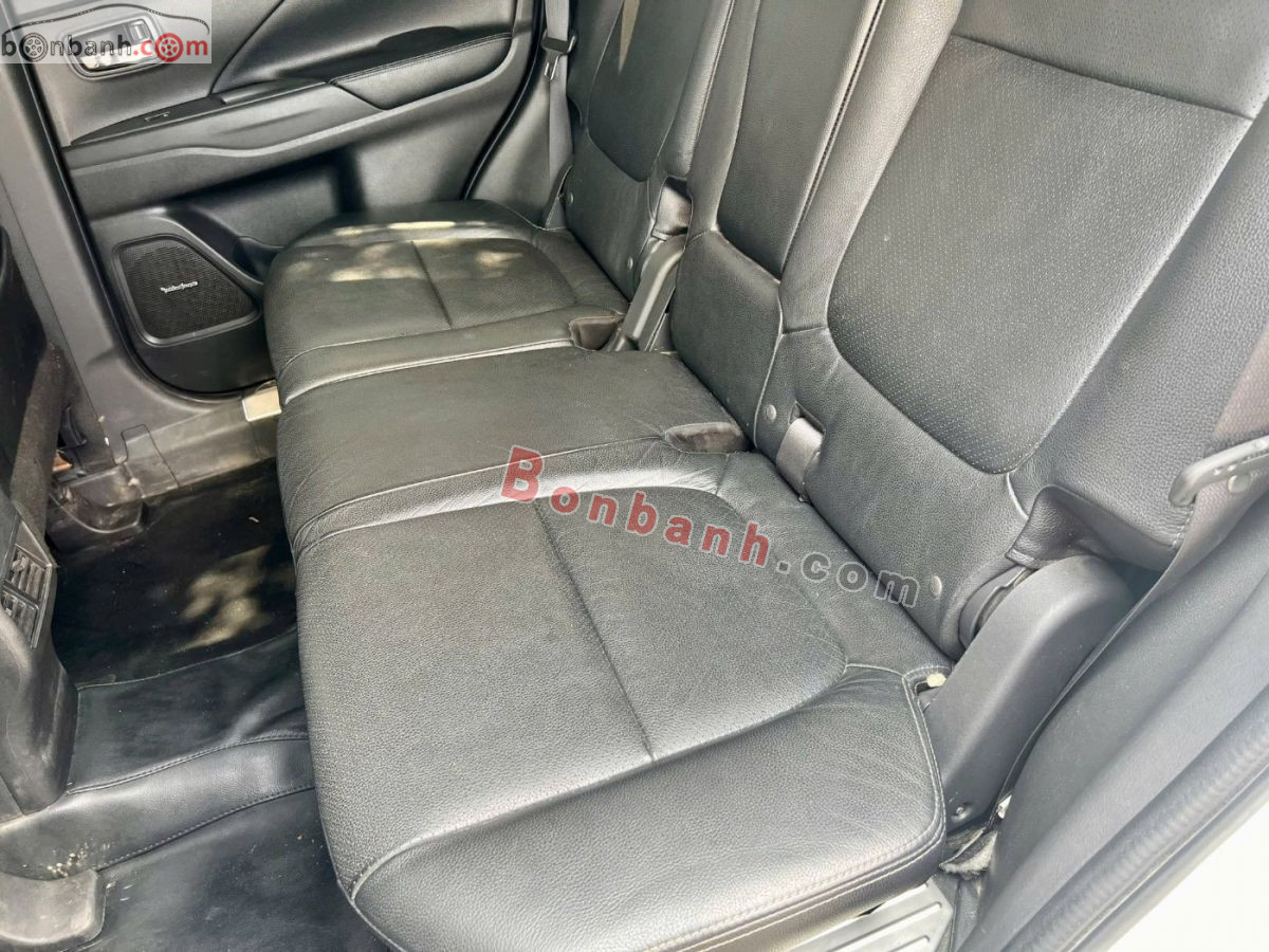 Bán ô tô Mitsubishi Outlander 2.0 CVT Special Edition - 2019 - xe cũ