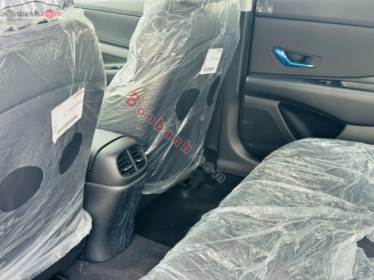 Bán ô tô Hyundai Elantra 1.6 AT Đặc biệt - 2025 - xe mới