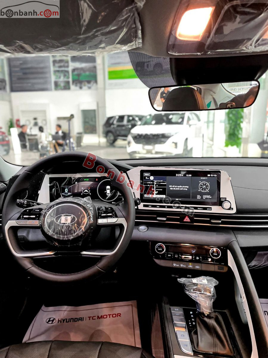 Bán ô tô Hyundai Elantra 1.6 AT Đặc biệt - 2025 - xe mới