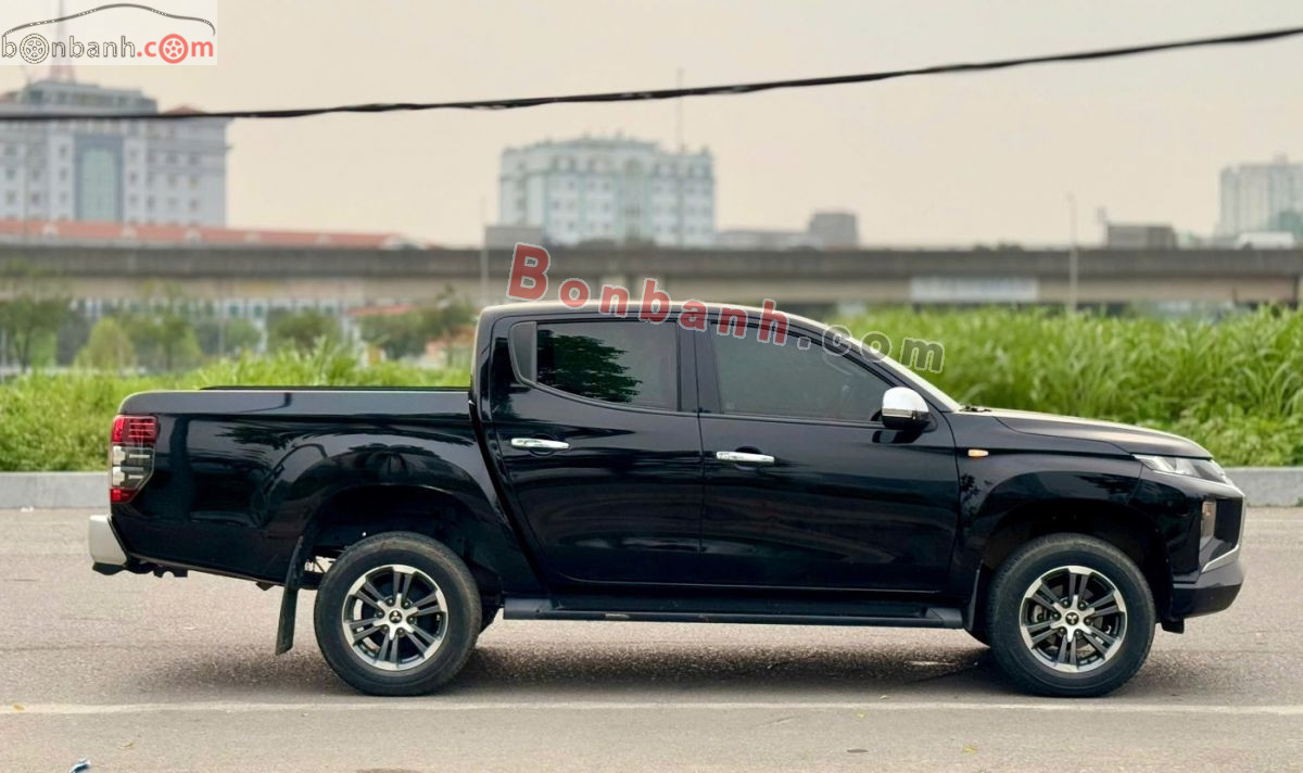 Bán ô tô Mitsubishi Triton 4x2 AT - 2023 - xe cũ