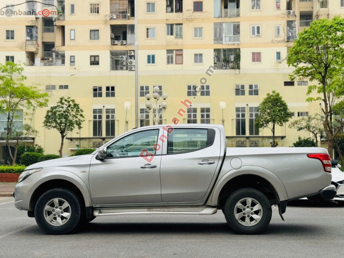 Bán ô tô Mitsubishi Triton 4x2 AT - 2018 - xe cũ