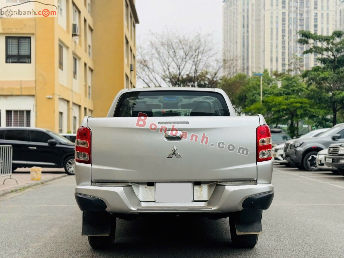Bán ô tô Mitsubishi Triton 4x2 AT - 2018 - xe cũ