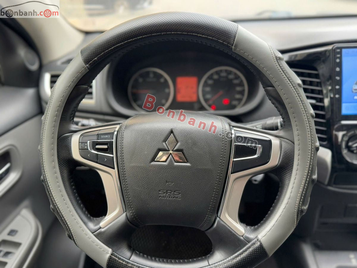 Bán ô tô Mitsubishi Triton 4x2 AT - 2018 - xe cũ