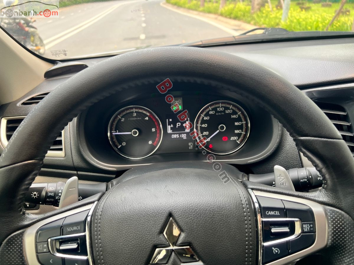 Bán ô tô Mitsubishi Triton 4x4 AT Mivec - 2017 - xe cũ