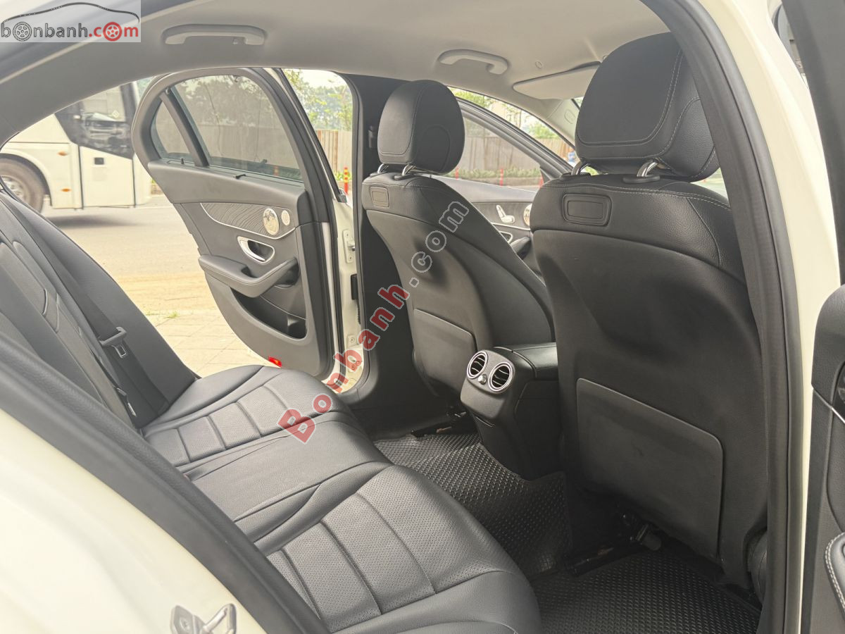 Bán ô tô Mercedes Benz C class C200 - 2019 - xe cũ