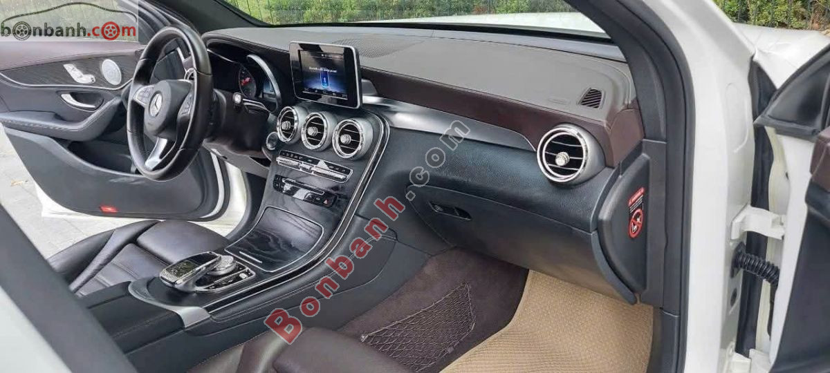 Bán ô tô Mercedes Benz GLC 300 4Matic - 2018 - xe cũ