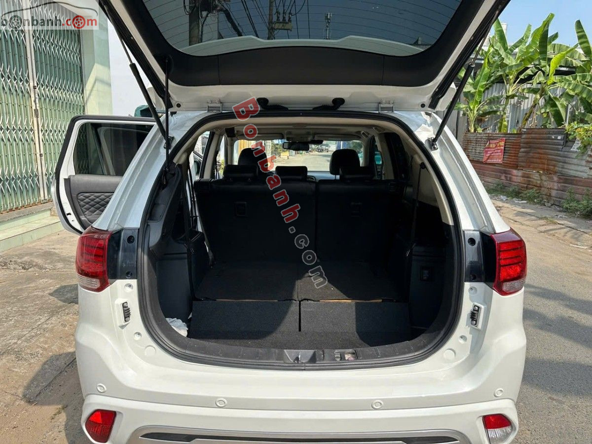 Bán ô tô Mitsubishi Outlander Premium 2.0 CVT - 2022 - xe cũ