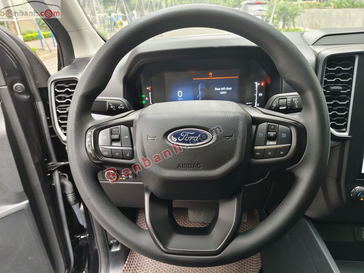 Bán ô tô Ford Ranger XLS 2.0L 4x2 AT - 2024 - xe cũ