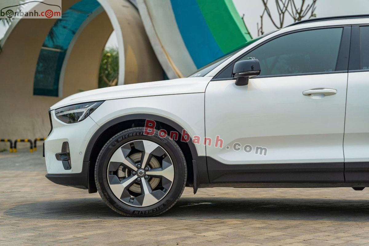 Bán ô tô Volvo XC40 Ultimate B5 AWD - 2023 - xe cũ