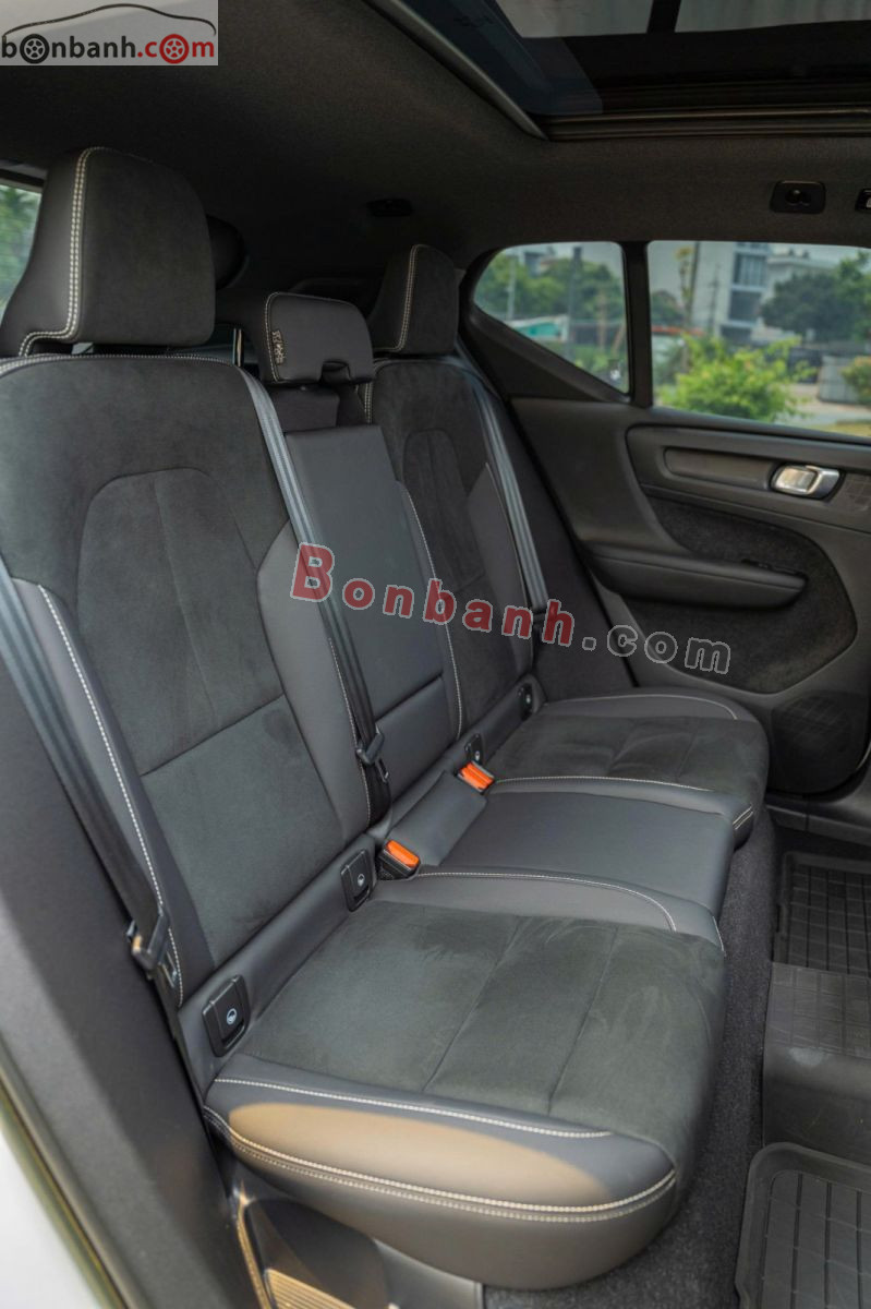 Bán ô tô Volvo XC40 Ultimate B5 AWD - 2023 - xe cũ